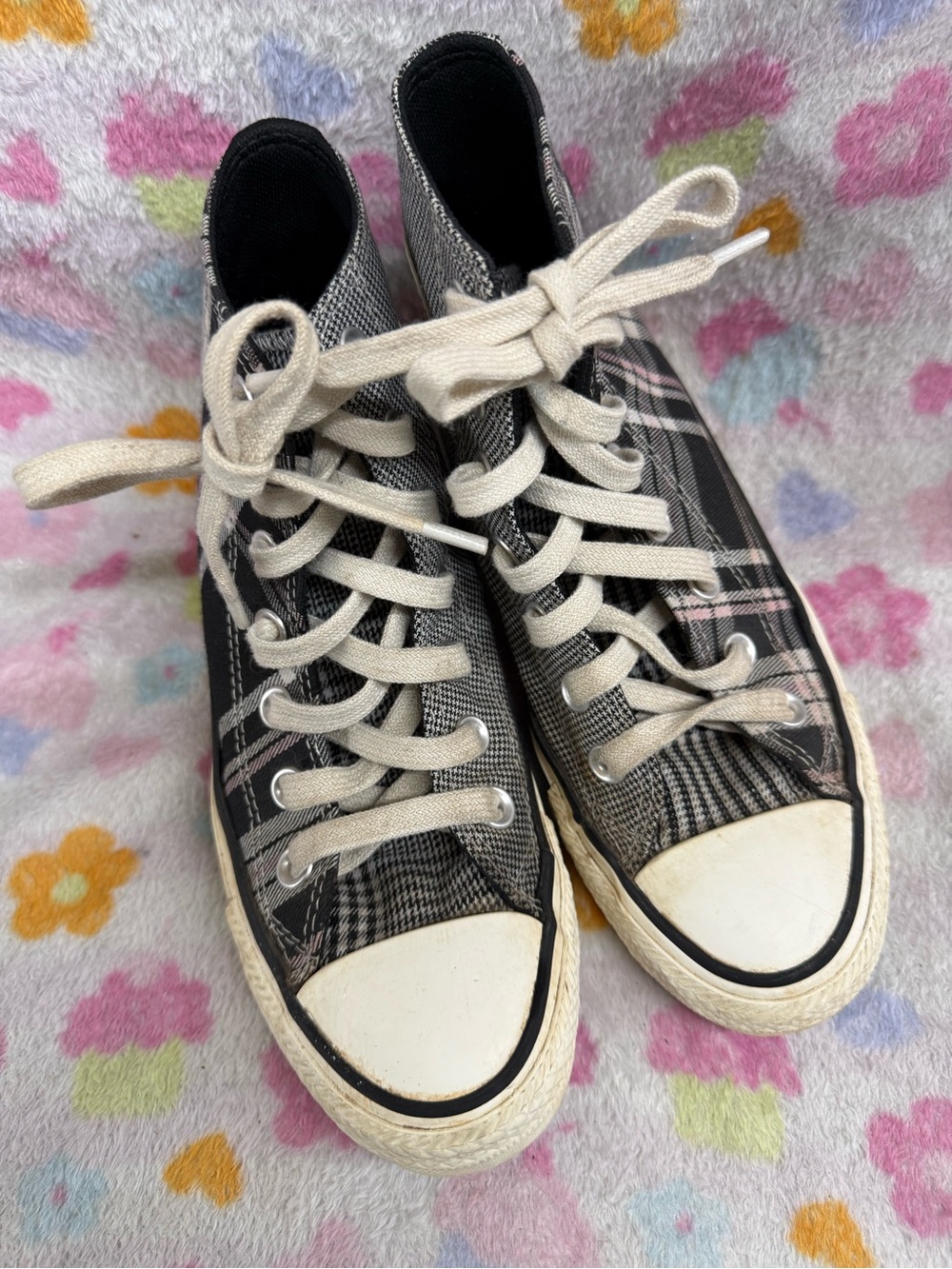 Women's High-Top Plaid Canvas Sneakers - Black and Cream
